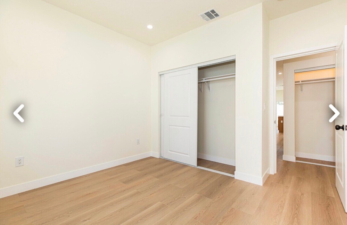 Building Photo - 2033 N Frederic St