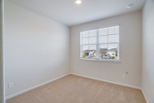 Building Photo - 152 Docile Lp