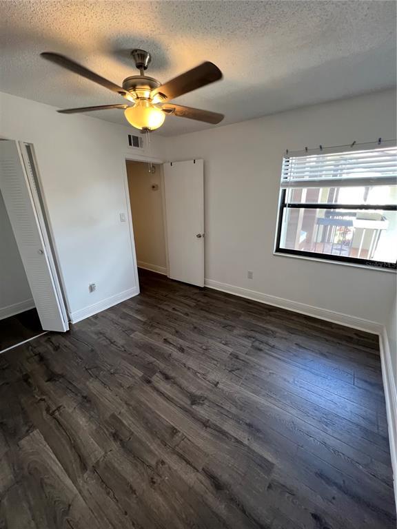 Building Photo - 6078 Willowpointe Cir