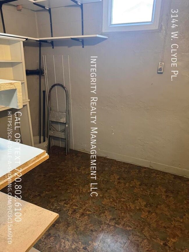 Building Photo - 3144 W Clyde Pl