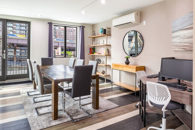 Building Photo - 4 York Ave