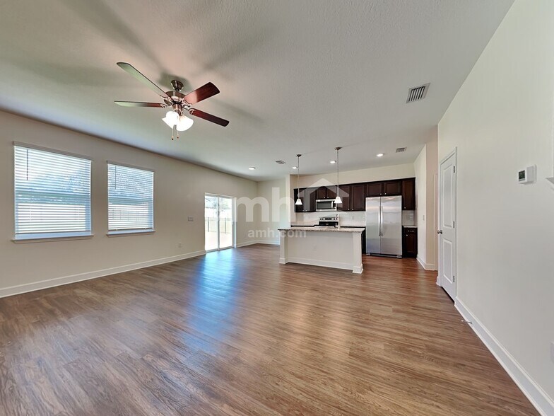 Building Photo - 6608 Hidden Rose Pl