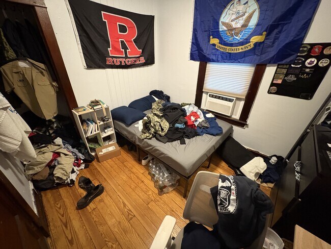 Building Photo - 61 Huntington St