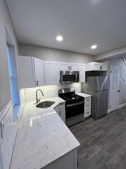 Building Photo - 1530 S Bailey St