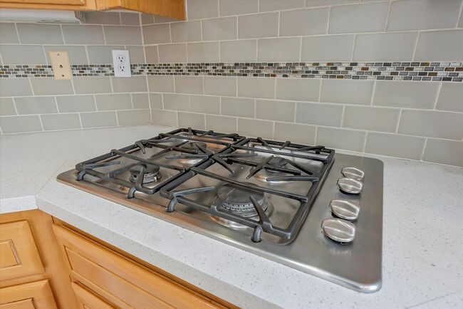 Building Photo - Spacious 4 Bedroom Home. Located in Cupertino