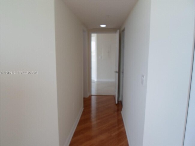 Building Photo - 1745 E Hallandale Beach Blvd