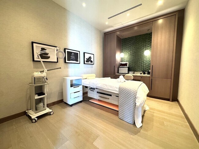 Building Photo - 682 Atlantic Ave