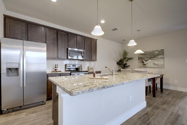 Building Photo - 747 Gristmill Dr