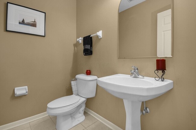 Building Photo - 5464 Sandy Dr