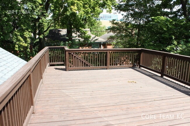 Building Photo - 4819 Jarboe St