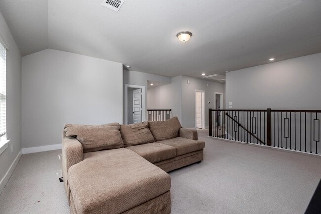 Building Photo - 17828 Hanson Ridge Dr