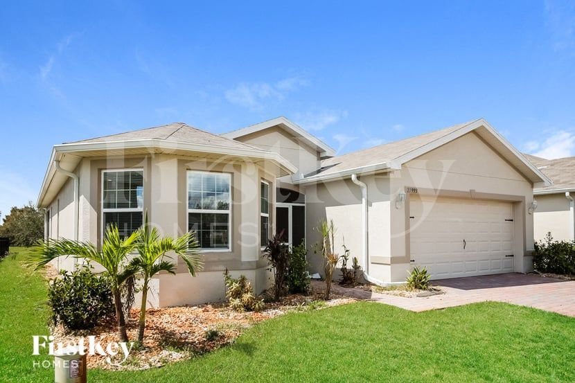 Building Photo - 27993 Arrowhead Cir