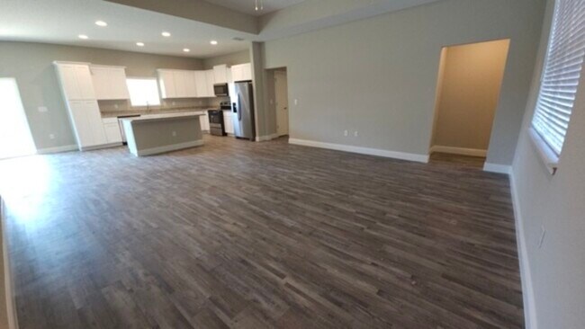Building Photo - 4780 SW 95th Ln