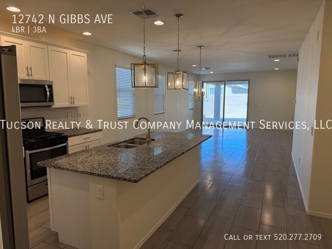 Building Photo - 12742 N Gibbs Ave