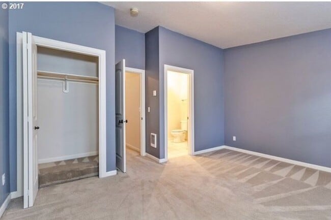 Building Photo - 9041 SW Rystadt Ln