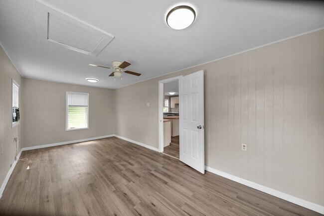 Building Photo - 2950 Packinghouse Rd