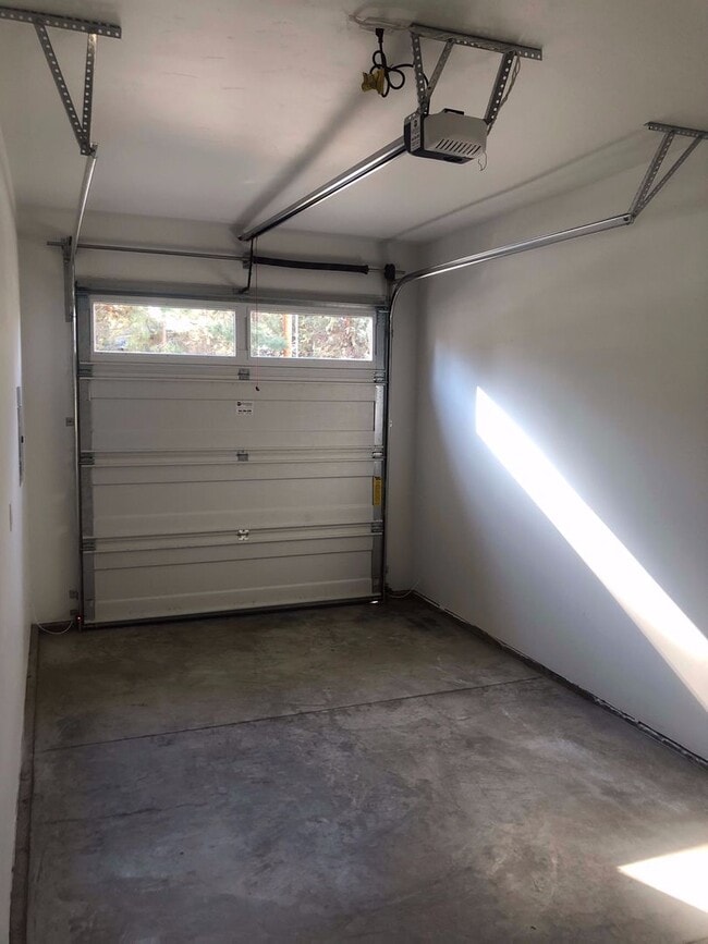 Building Photo - 20132 Reed Ln