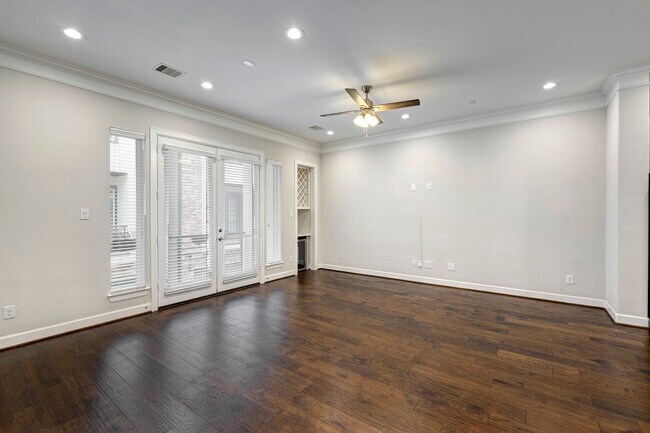 Building Photo - 5932 Petty St