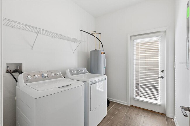 Building Photo - 10672 Words Dr