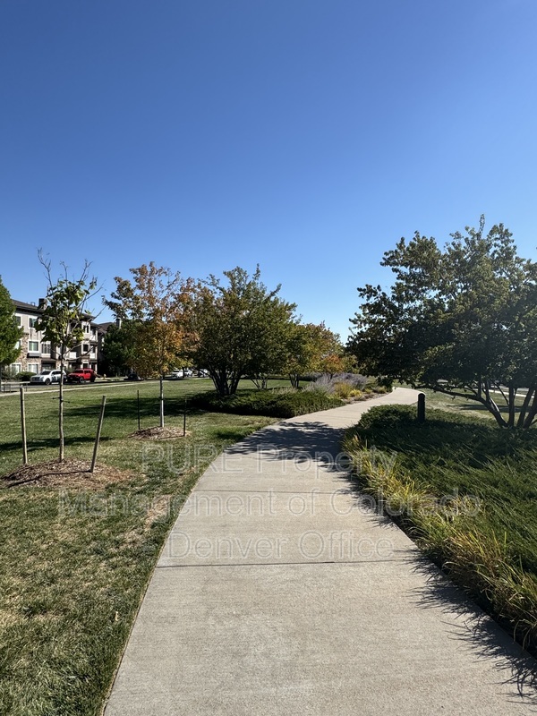 Building Photo - 9489 Ashbury Cir