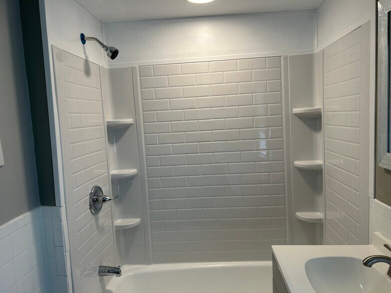 Building Photo - 1506 N Grant Ave