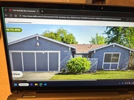 Building Photo - 7242 Aberfeldy Way