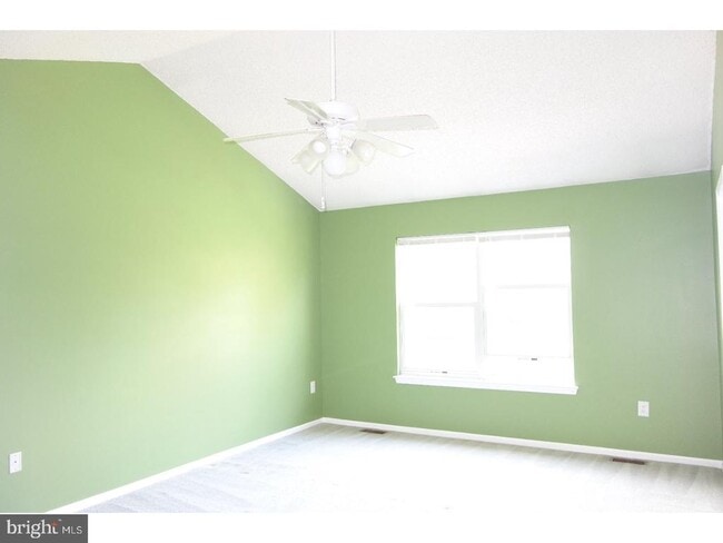 Building Photo - 162 Shrewsbury Ct