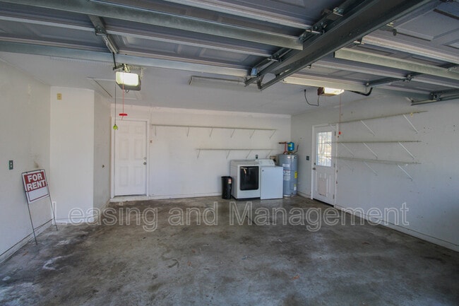 Building Photo - 2004 Vestry Dr