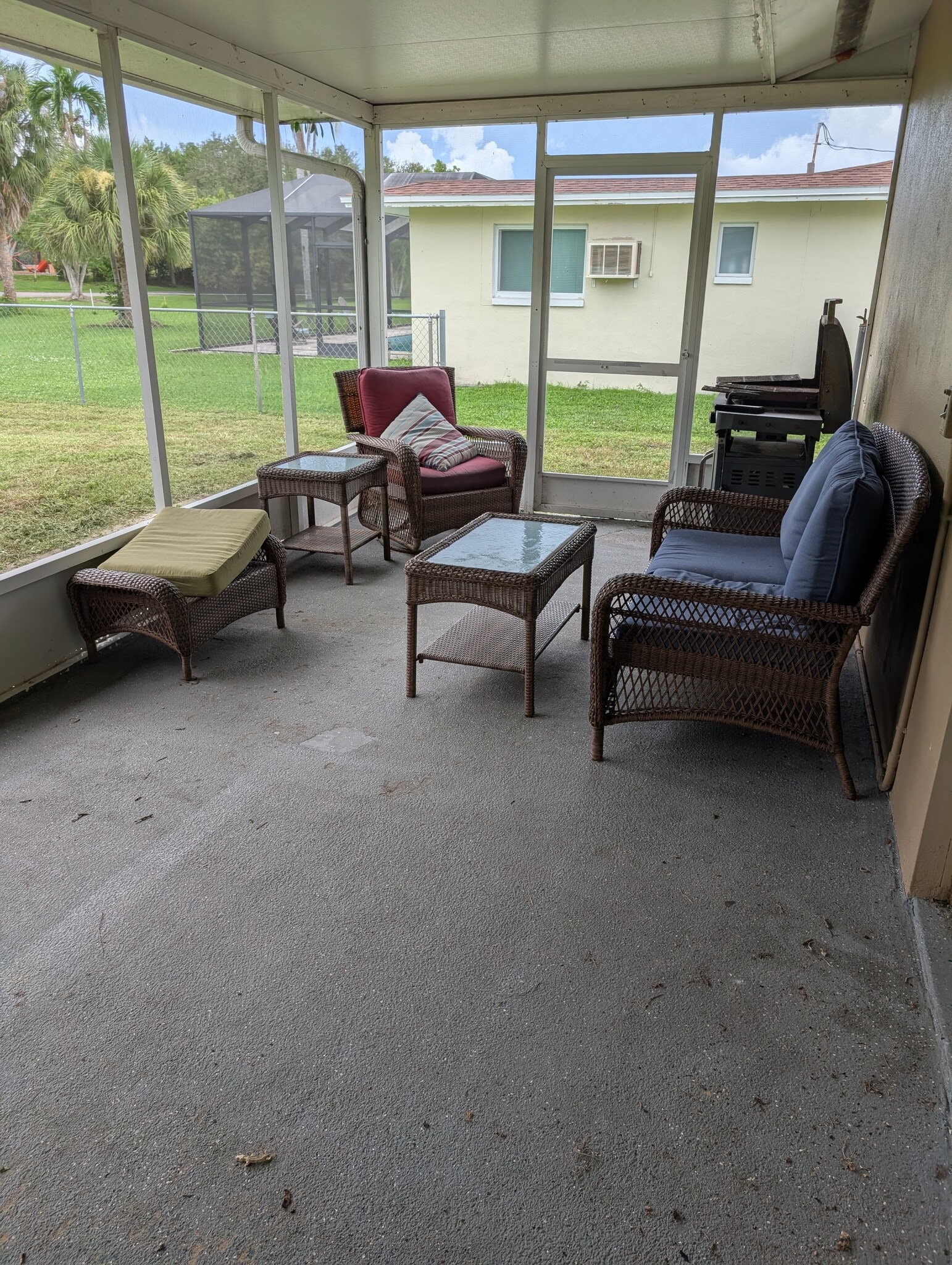 Back Sitting Area - 216 El Dorado Pky W
