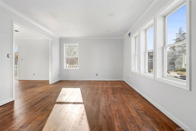 Building Photo - 91-93-93 Henry Ave