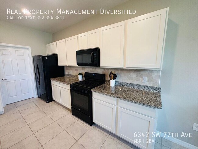 Building Photo - 6342 SW 77th Ave