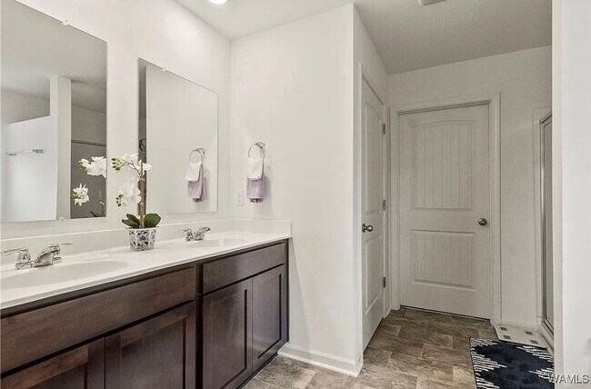 Building Photo - 3BR/2.5BA in Northport