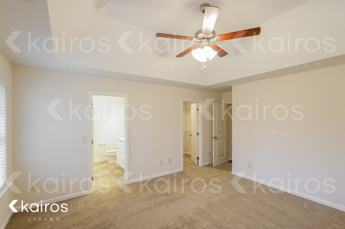 Building Photo - 71 Hideaway Ln