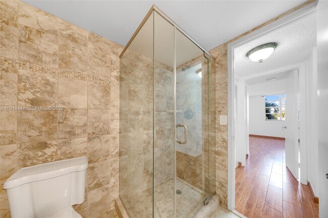 Building Photo - 2841 NE 163rd St