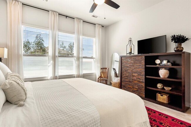 Building Photo - 12600 Purple Prairie Ln