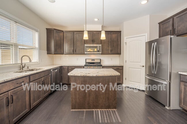 Building Photo - 8002 Reedybrook Crossing