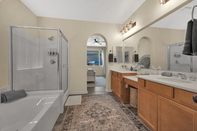 Building Photo - 84066 Olona Ct