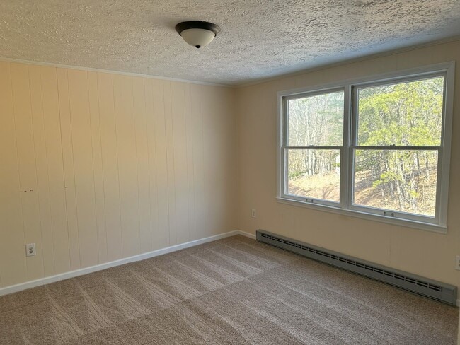 Building Photo - 7432 Slanesville Pike