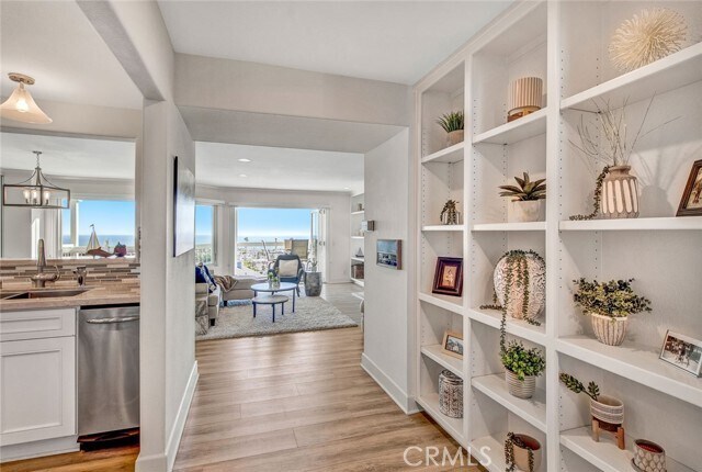 Building Photo - 24432 Alta Vista Dr