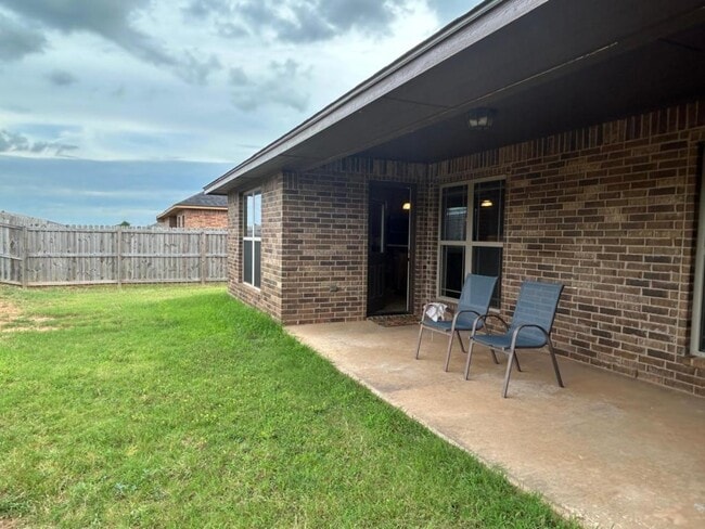 Building Photo - 1518 Scenic Ridge