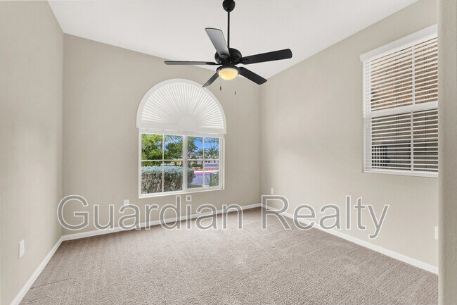 Building Photo - 2548 Sable Creek St