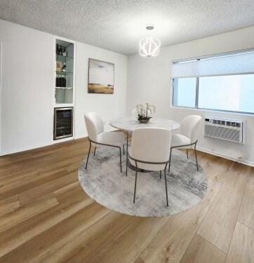 Interior Photo - 1873 Veteran Ave