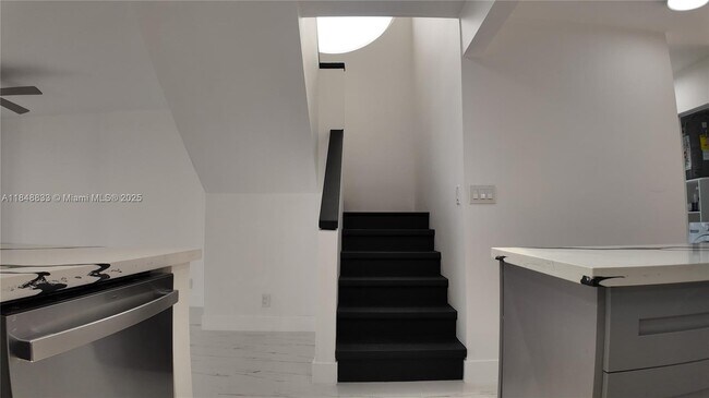 Building Photo - 2801 SW 87th Ave