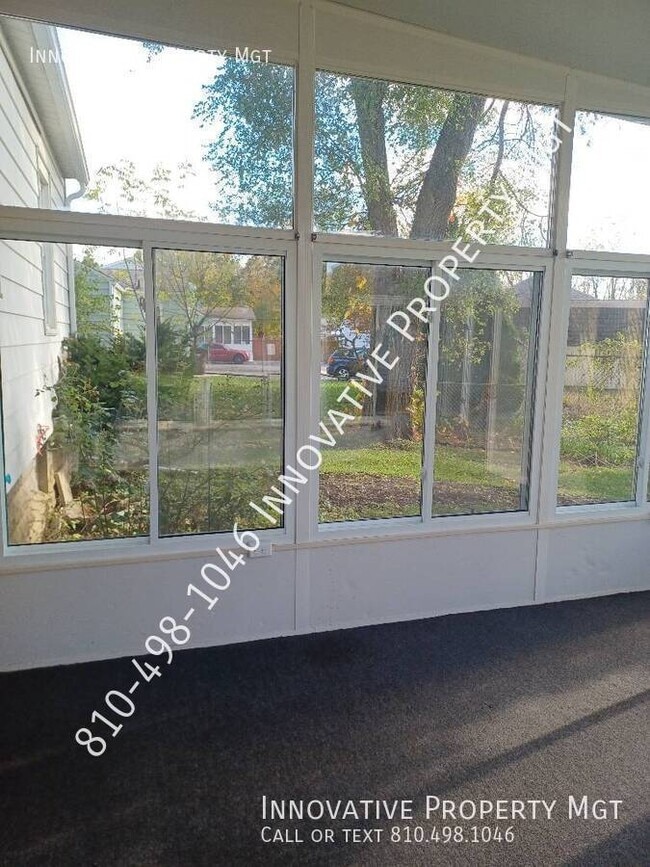 Building Photo - 5288 Richfield-