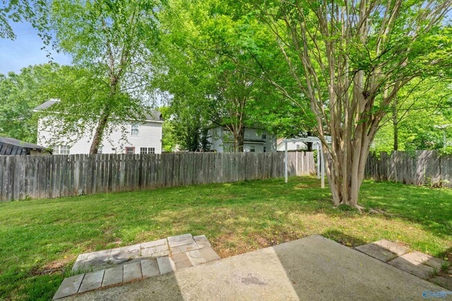 Building Photo - 113 Fernwood Cir