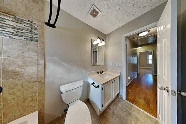 Building Photo - 1035 Atherton Ln