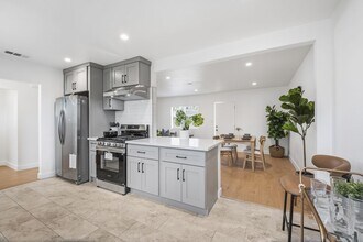 Building Photo - Showing Times: to schedule a viewing, please contact us