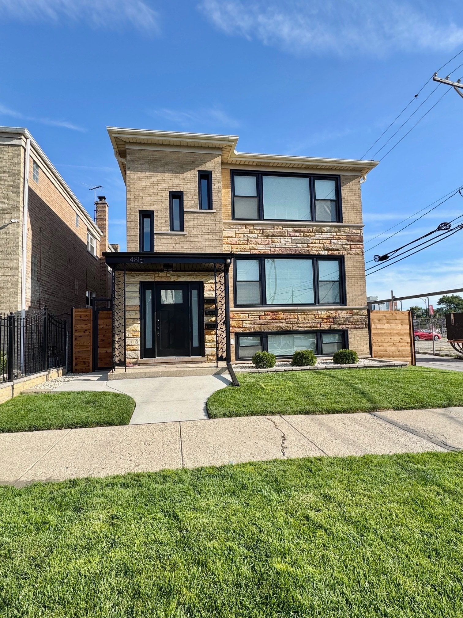 Building Photo - 4816 W Henderson St