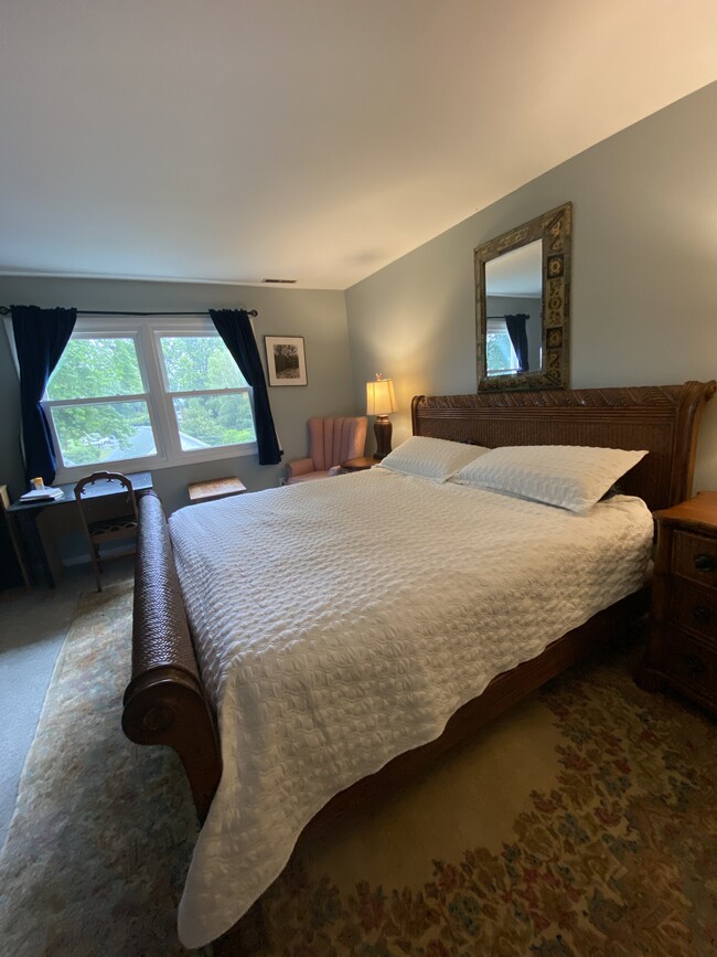 Upstairs master - 93 Ellsworth St