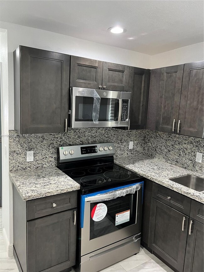 Building Photo - 1490 NW 38th St